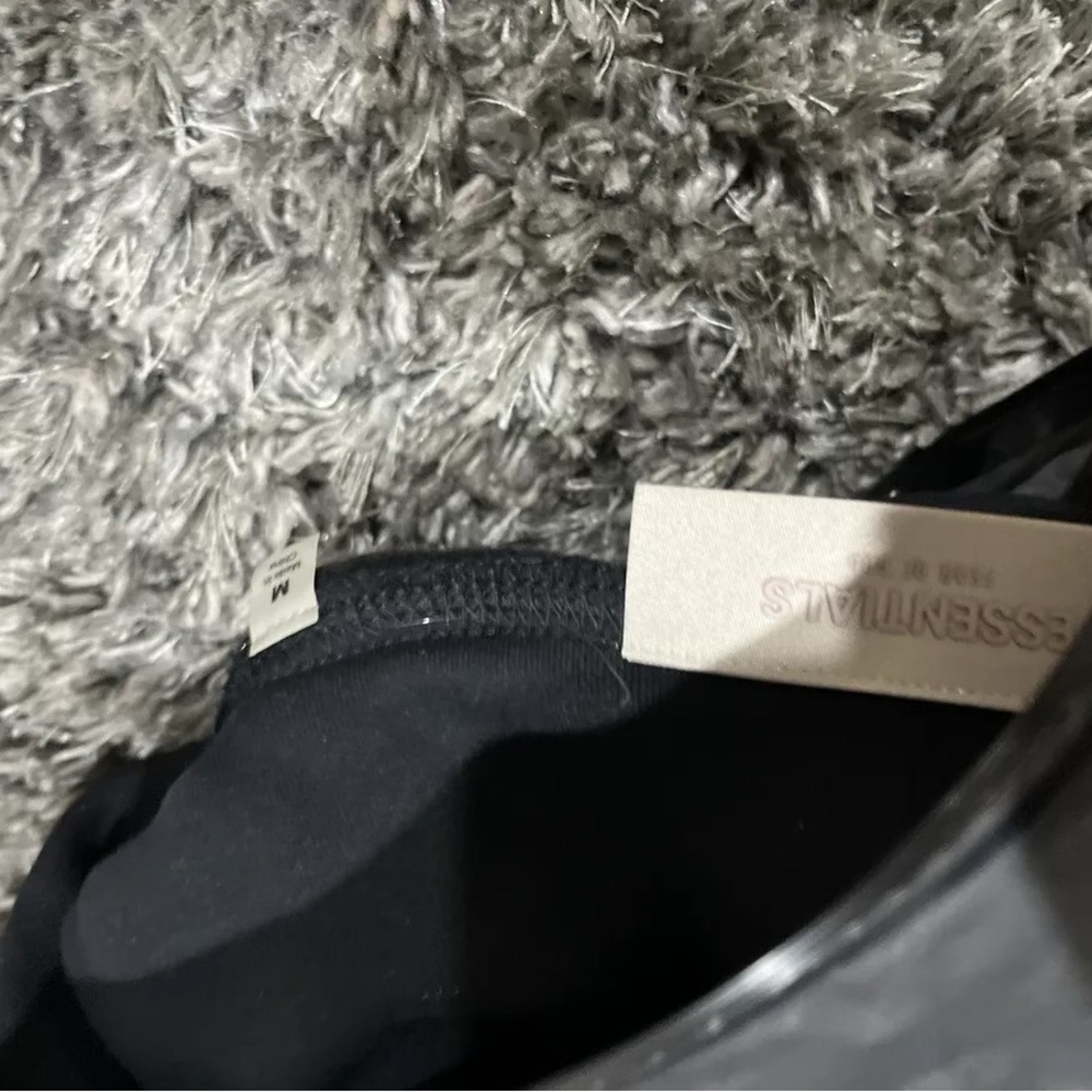 ESSENTIAL FEAR OF GOD HOODIE ALL BLACK HIT ME UP FOR PRICE BEFORE IT SELLS OUT
